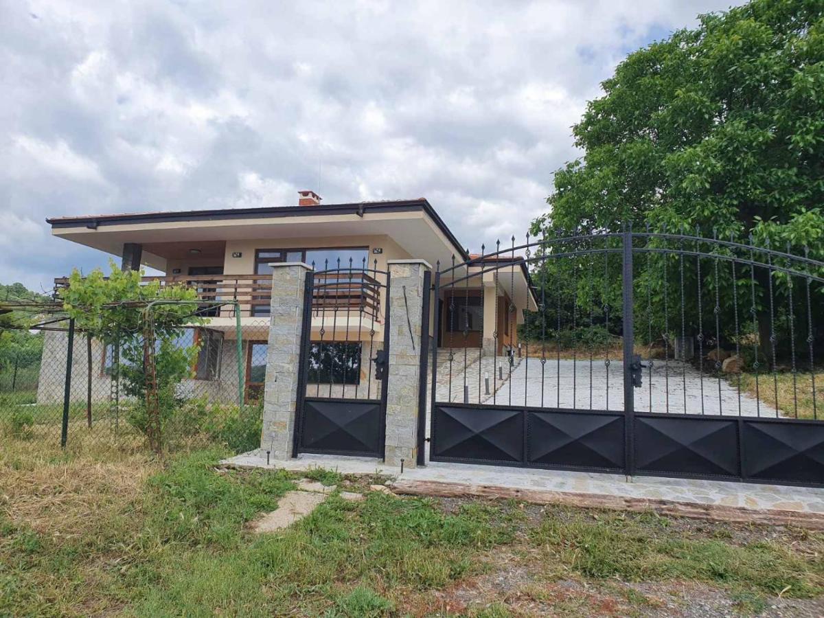 Luxury Villa Bella Lyaskovo Village Bagian luar foto